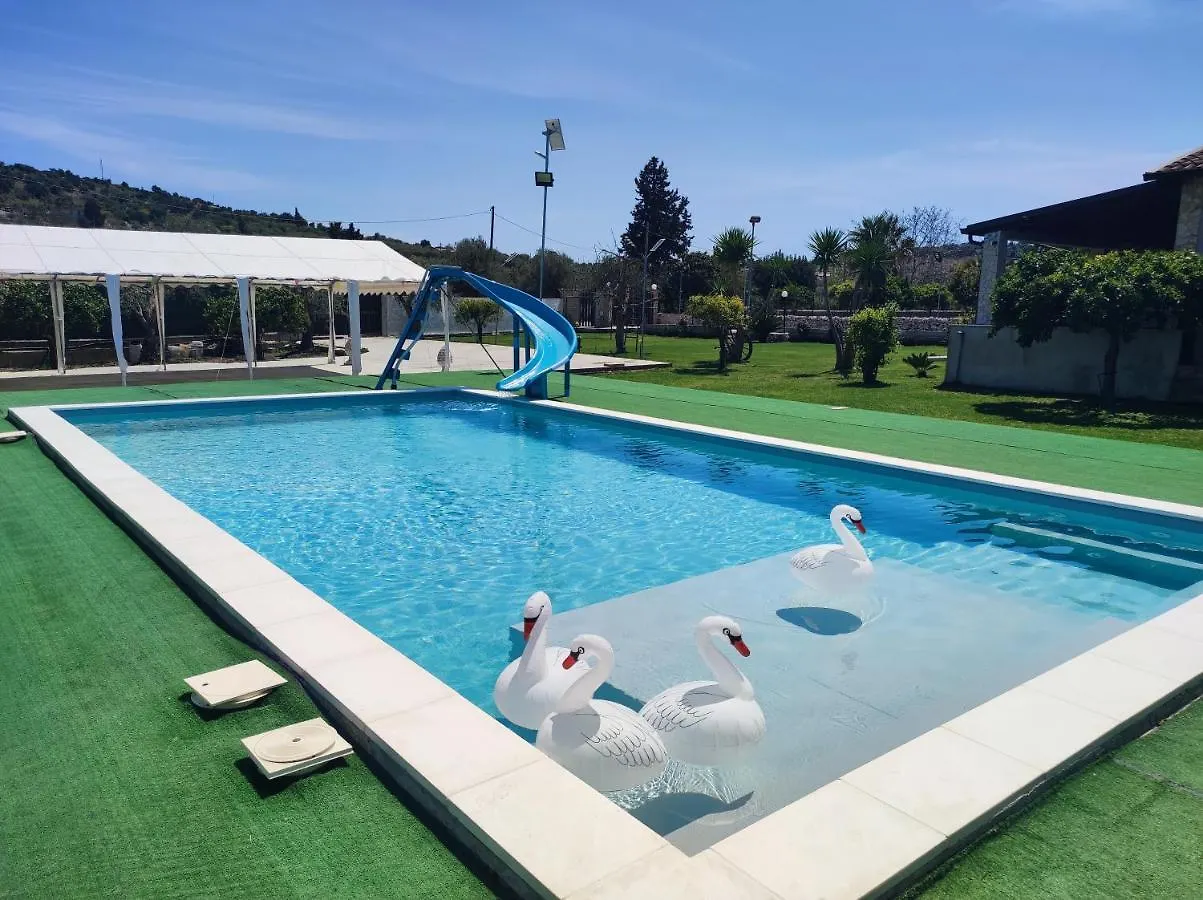 Holiday home Villa Borgia Vicino Noto Rosolini Italy